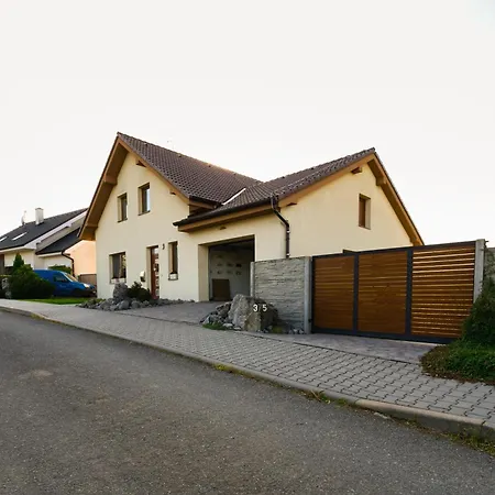 Vista 375 Lovcice (Hodonin)