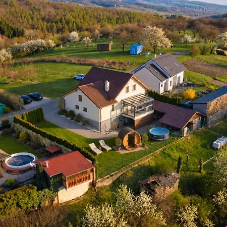 Vista 375 * Lovcice (Hodonin)